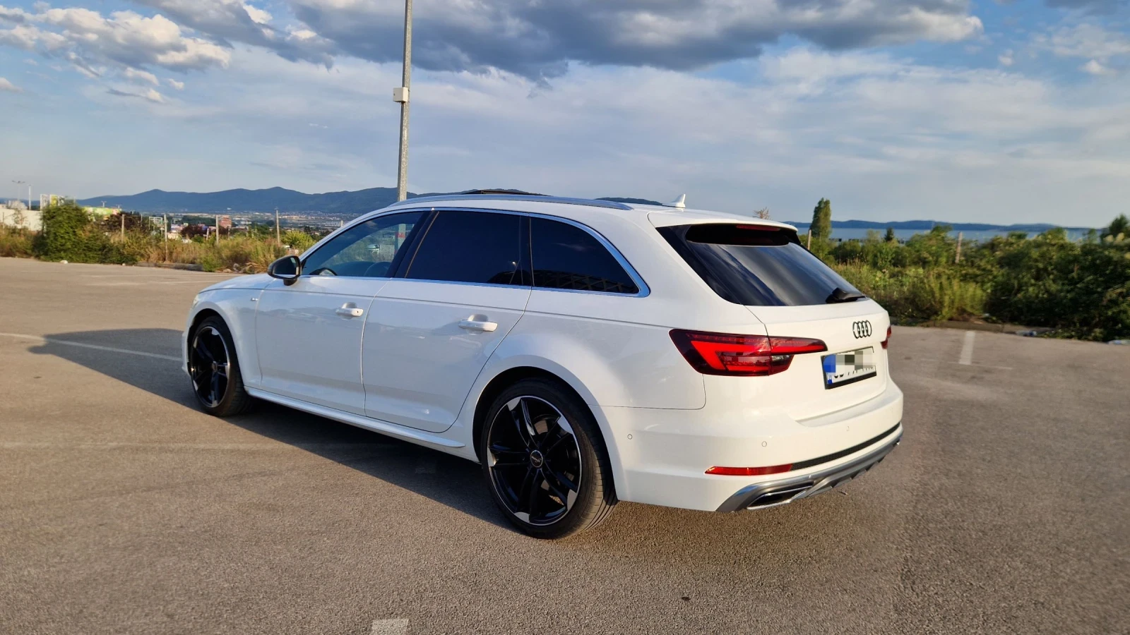 Audi A4 2.0TDI 190 S-line Matrix Facelift  - изображение 6 | Auto.bg Audi A4 2.0TDI 190 S-line Matrix Facelift  - изображение 6