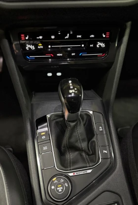 VW Tiguan 2.0TDI/3xR Line/4motion/Distronic/AllSpace/Head Up | Auto.bg — изображение 12 VW Tiguan 2.0TDI/3xR Line/4motion/Distronic/AllSpace/Head Up | Auto.bg — изображение 12