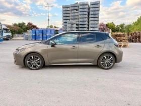 Toyota Corolla 2.0 Бензин Хибрид 184 кс/ Bi-tone | Auto.bg — изображение 4 Toyota Corolla 2.0 Бензин Хибрид 184 кс/ Bi-tone | Auto.bg — изображение 4