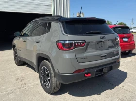 Jeep Compass Trailhawk 4x4* CARFAX* ОПЦИЯ ЗА ФИНАНСИРАНЕ* | Auto.bg — изображение 4 Jeep Compass Trailhawk 4x4* CARFAX* ОПЦИЯ ЗА ФИНАНСИРАНЕ* | Auto.bg — изображение 4