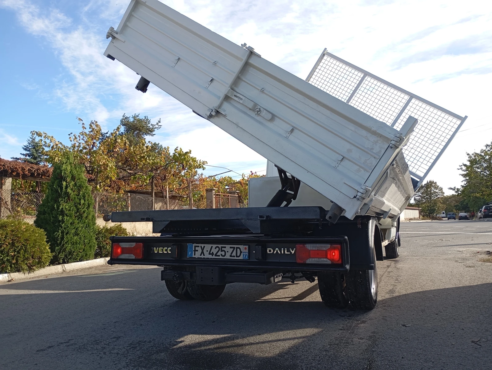 Iveco 35c15 ЛИЗИНГ* САМОСВАЛ * 3.5 т.Б кат. - изображение 5 | Auto.bg Iveco 35c15 ЛИЗИНГ* САМОСВАЛ * 3.5 т.Б кат. - изображение 5