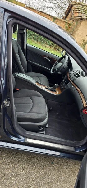 Mercedes-Benz E 240 2.6i, Автомат - 2400 € / 4693.99 лв. - 46589219 10 | Car24.bg Mercedes-Benz E 240 2.6i, Автомат - 2400 € / 4693.99 лв. - 46589219 10