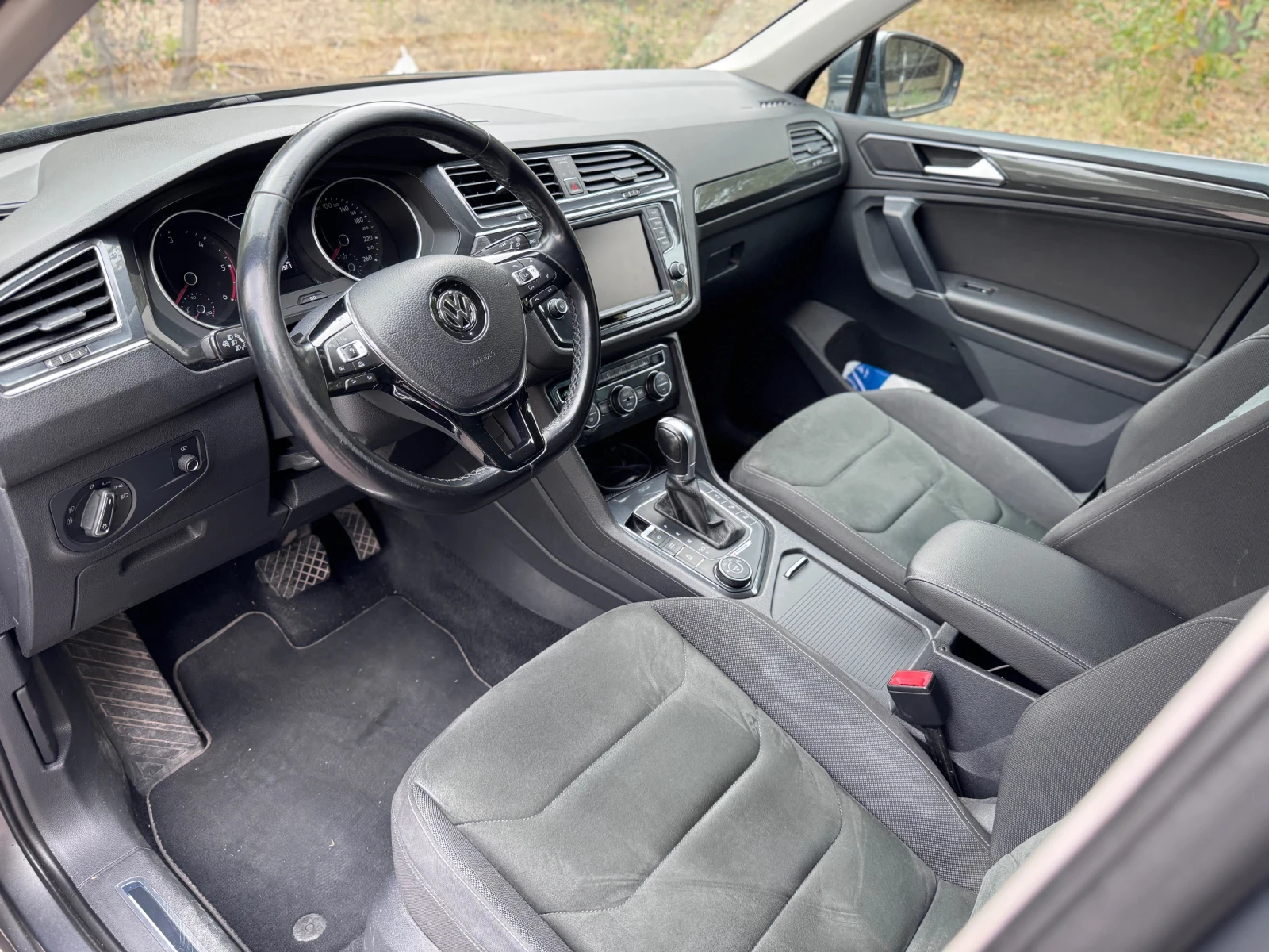 VW Tiguan 190HP 4motion HighLine - изображение 7 | Auto.bg VW Tiguan 190HP 4motion HighLine - изображение 7