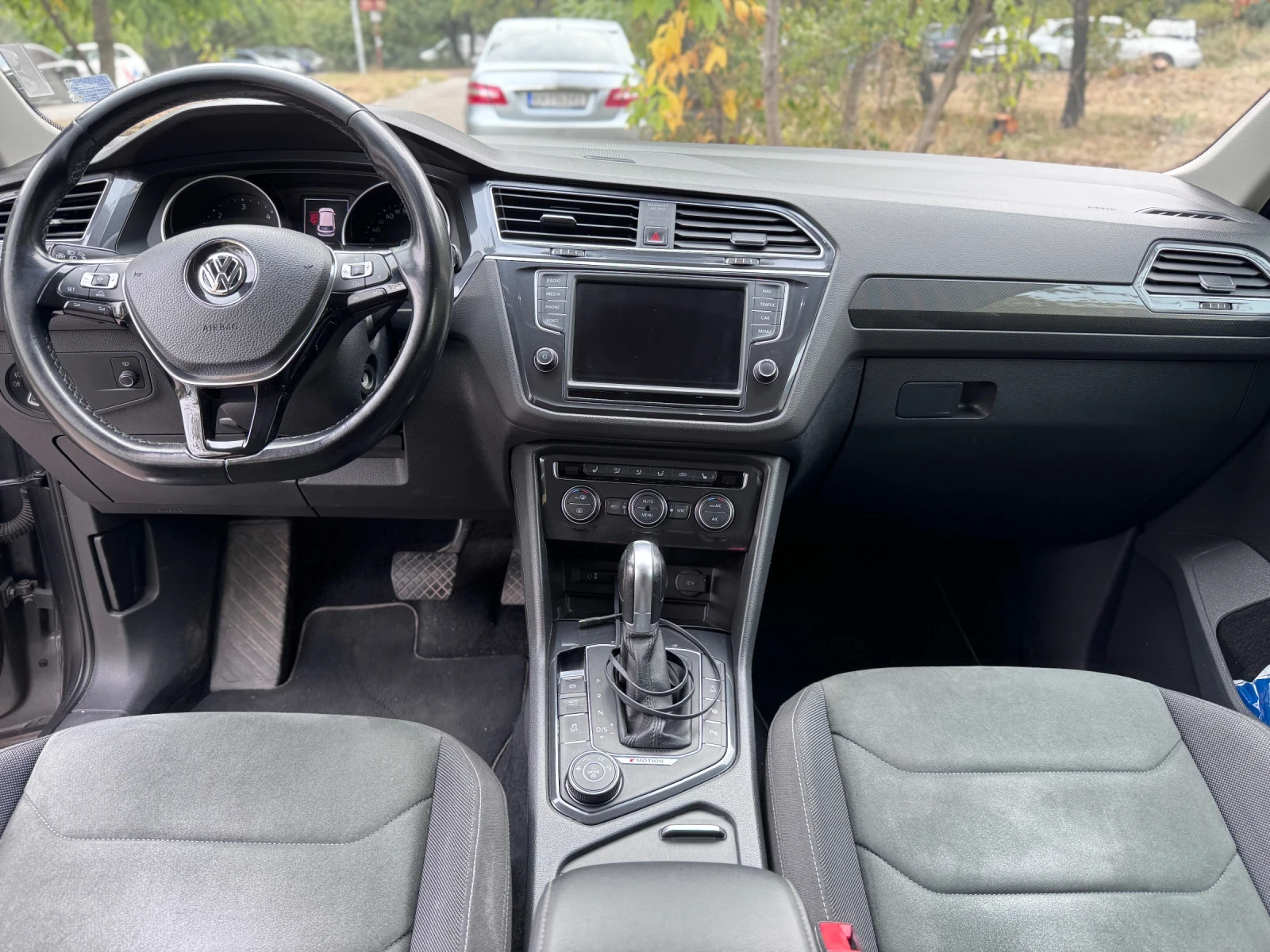 VW Tiguan 190HP 4motion HighLine - изображение 8 | Auto.bg VW Tiguan 190HP 4motion HighLine - изображение 8