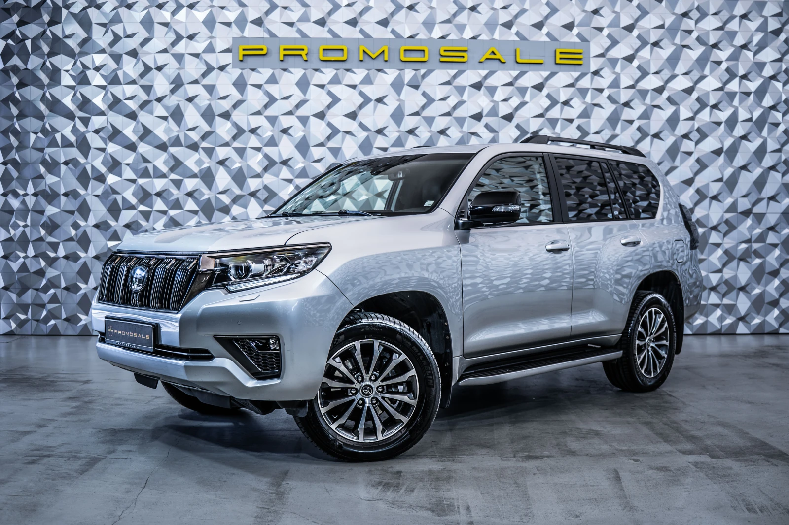 Toyota Land cruiser 3.3 D-4D Black Edition | Auto.bg — изображение 1 Toyota Land cruiser 3.3 D-4D Black Edition | Auto.bg — изображение 1