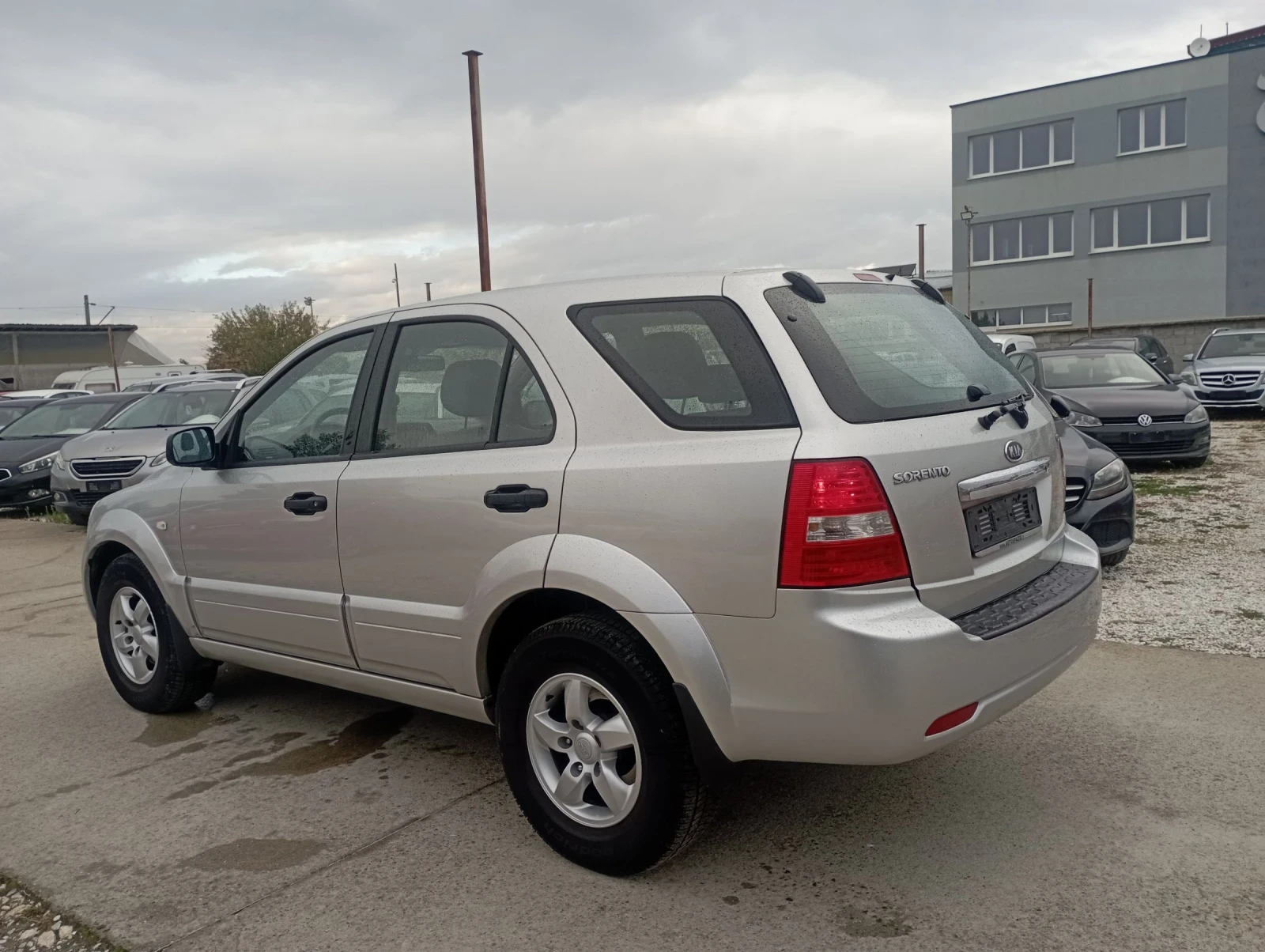 Kia Sorento 2.5CRDI, 170кс, Италия  - изображение 3 | Auto.bg Kia Sorento 2.5CRDI, 170кс, Италия  - изображение 3