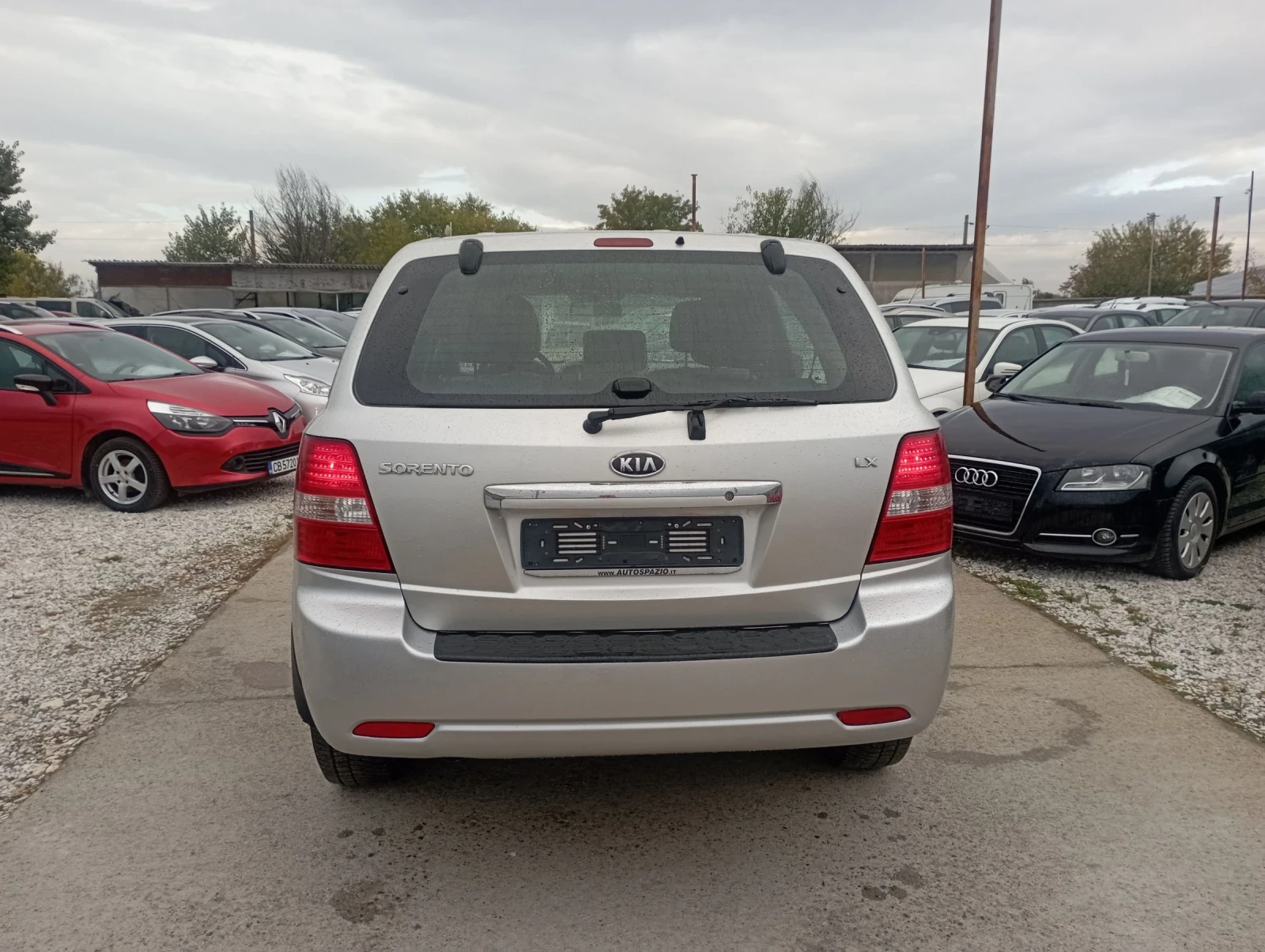 Kia Sorento 2.5CRDI, 170кс, Италия  - изображение 4 | Auto.bg Kia Sorento 2.5CRDI, 170кс, Италия  - изображение 4
