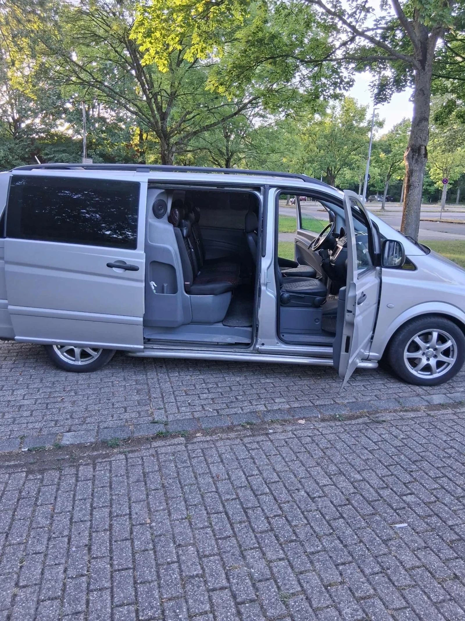 Mercedes-Benz Vito 2.2 CDI - изображение 10 | Auto.bg Mercedes-Benz Vito 2.2 CDI - изображение 10