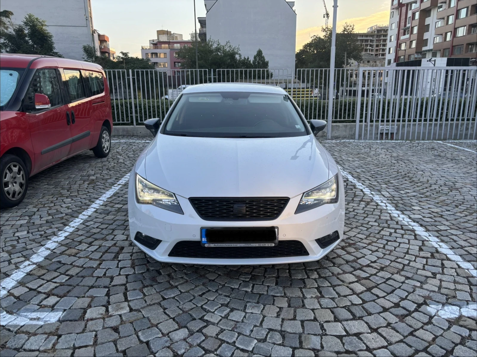 Seat Leon 1.6TDI * CONNECT* | Auto.bg — изображение 1 Seat Leon 1.6TDI * CONNECT* | Auto.bg — изображение 1