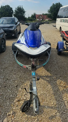 Джет Honda AQUATRAX R-12X