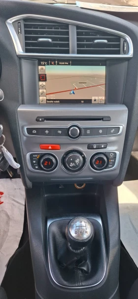 Citroen C4 1.6HDI Navi - 5200 € - 35360670 14 | Car24.bg Citroen C4 1.6HDI Navi - 5200 € - 35360670 14