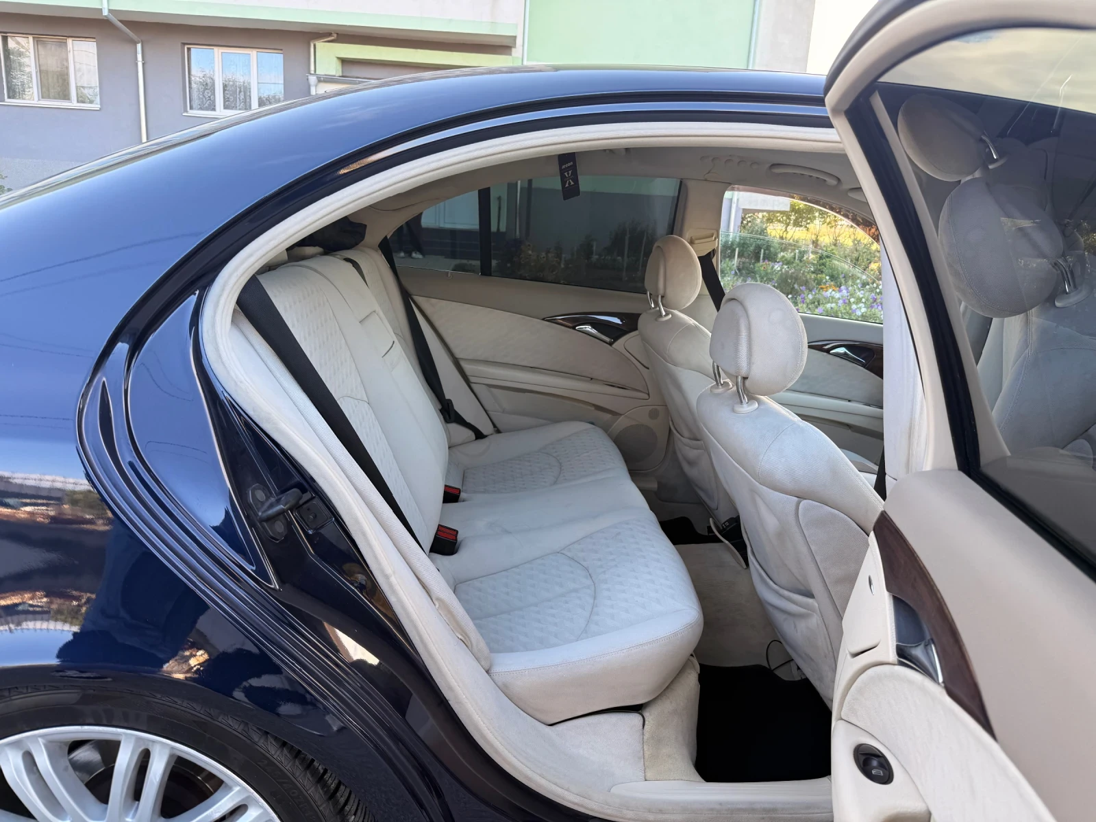 Mercedes-Benz E 220 Mercedes-Benz E220  - изображение 9 | Auto.bg Mercedes-Benz E 220 Mercedes-Benz E220  - изображение 9