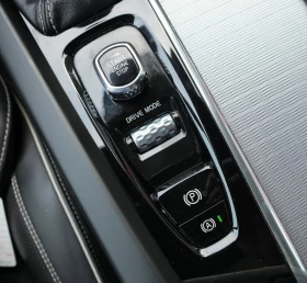 Volvo Xc90 T6 R-Design PANO* 360CAM* BLINDSPOT* HEAD-UP* - 44860 лв. / 22936.55 € - 22802488 16 | Car24.bg Volvo Xc90 T6 R-Design PANO* 360CAM* BLINDSPOT* HEAD-UP* - 44860 лв. / 22936.55 € - 22802488 16