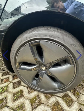 Tesla Model 3 DUAL MOTOR PERFORMANCE 462кс 80kWh батерия | Auto.bg — изображение 17 Tesla Model 3 DUAL MOTOR PERFORMANCE 462кс 80kWh батерия | Auto.bg — изображение 17
