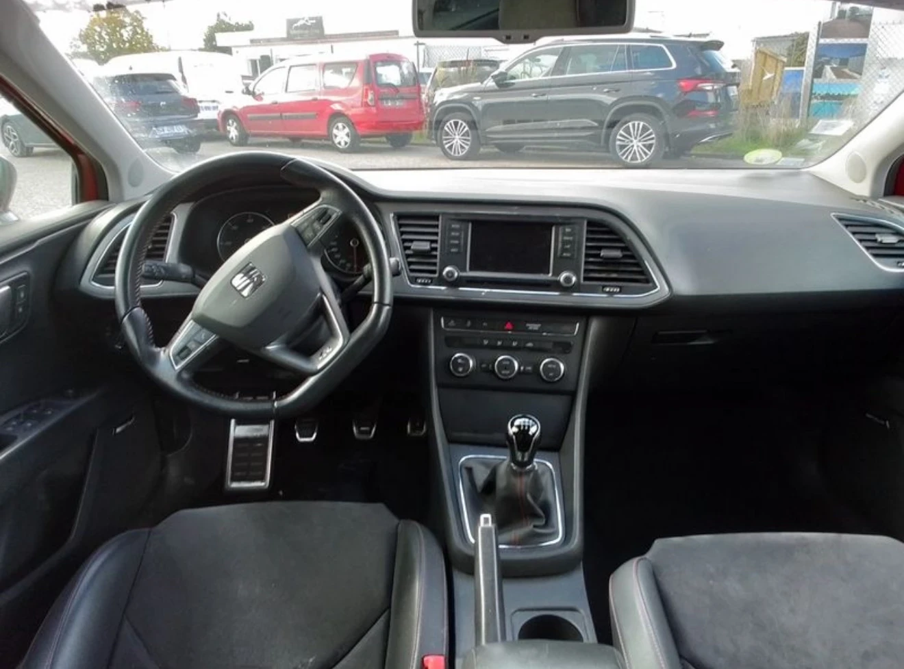 Seat Leon  2.0 TDI FR/ОЧАКВАН ВНОС/ТОП СЪСТОЯНИЕ!!! - изображение 7 | Auto.bg Seat Leon  2.0 TDI FR/ОЧАКВАН ВНОС/ТОП СЪСТОЯНИЕ!!! - изображение 7