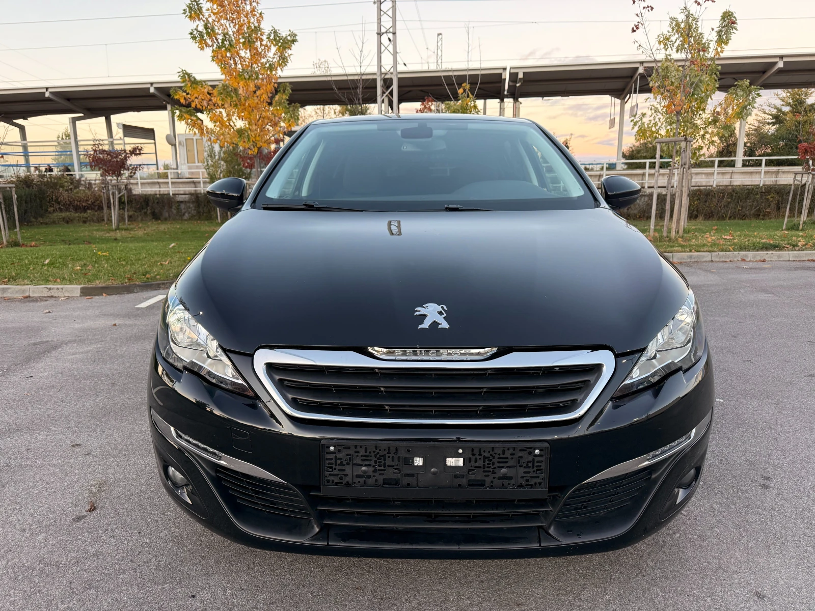 Peugeot 308 1.6HDI* NAVI* EURO6*  - изображение 2 | Auto.bg Peugeot 308 1.6HDI* NAVI* EURO6*  - изображение 2