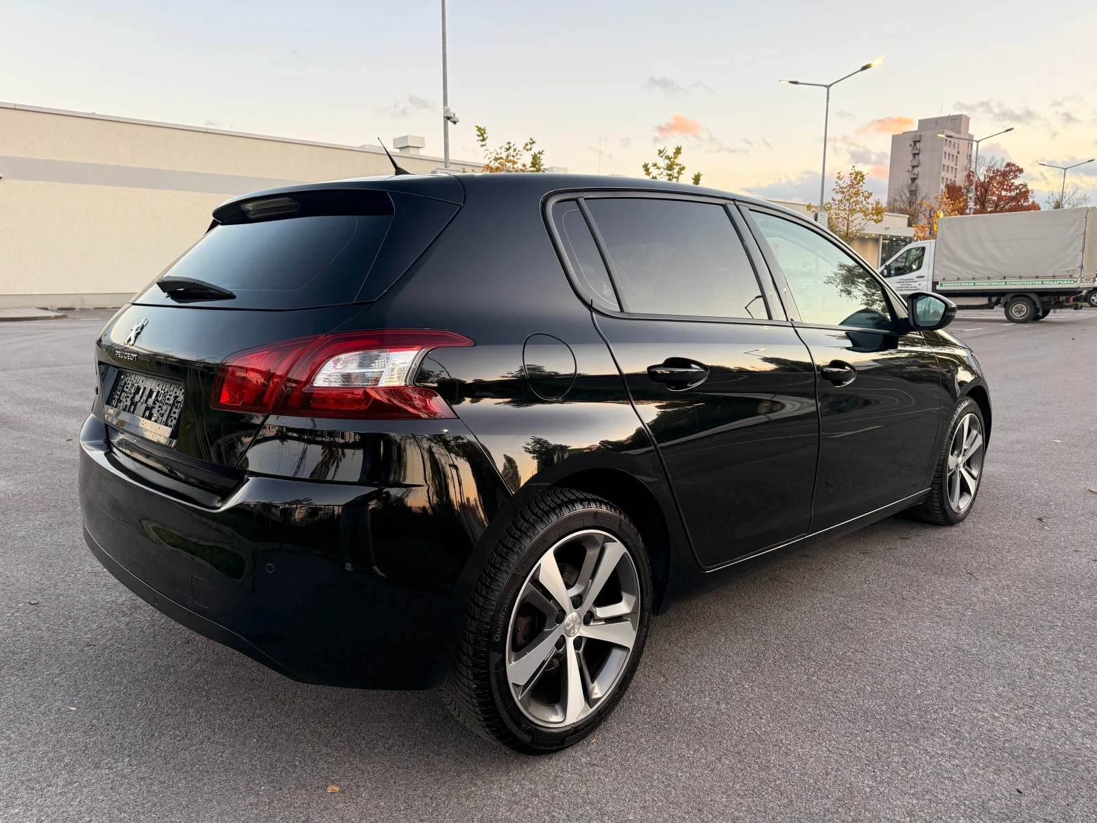 Peugeot 308 1.6HDI* NAVI* EURO6*  - изображение 4 | Auto.bg Peugeot 308 1.6HDI* NAVI* EURO6*  - изображение 4