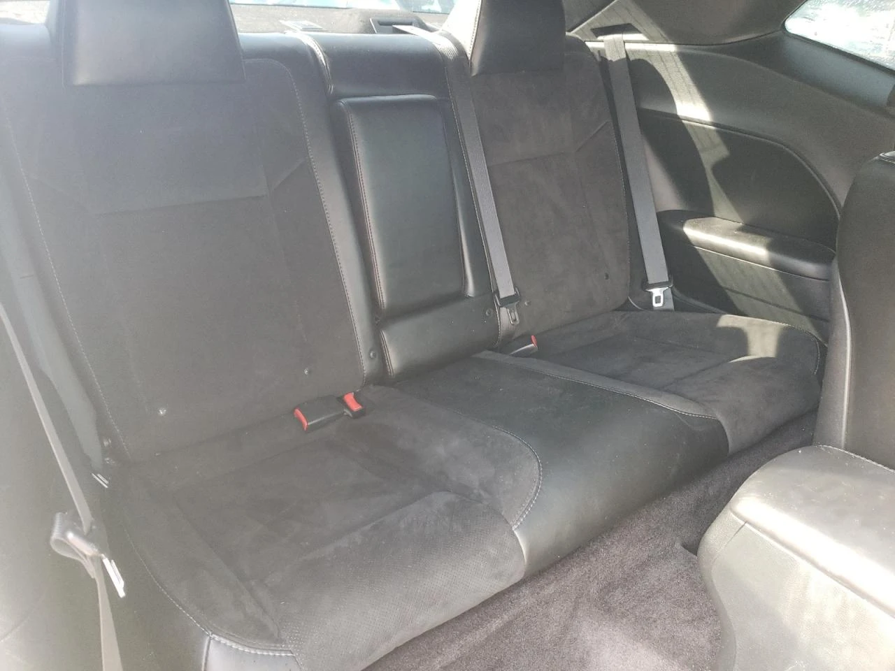 Dodge Challenger SRT 6.4 "392"/KAMEPA/NAVI/ПОДГРЕВ/КОЖА - изображение 10 | Auto.bg Dodge Challenger SRT 6.4 "392"/KAMEPA/NAVI/ПОДГРЕВ/КОЖА - изображение 10