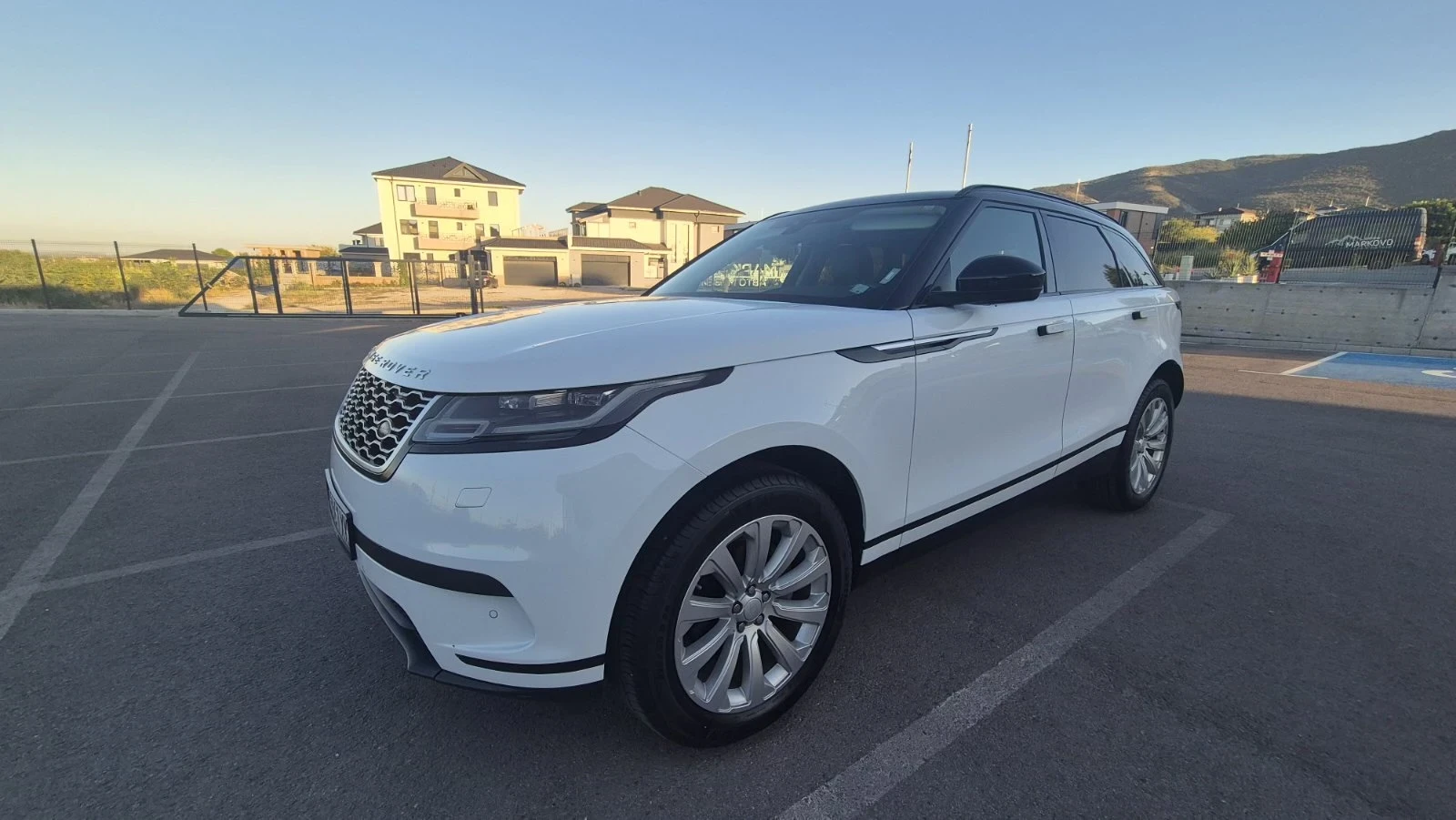 Land Rover Range Rover Velar FULL ЕКСТРИ, РЕАЛНИ КМ, СЕРВИЗНА ИСТОРИЯ - изображение 7 | Auto.bg Land Rover Range Rover Velar FULL ЕКСТРИ, РЕАЛНИ КМ, СЕРВИЗНА ИСТОРИЯ - изображение 7
