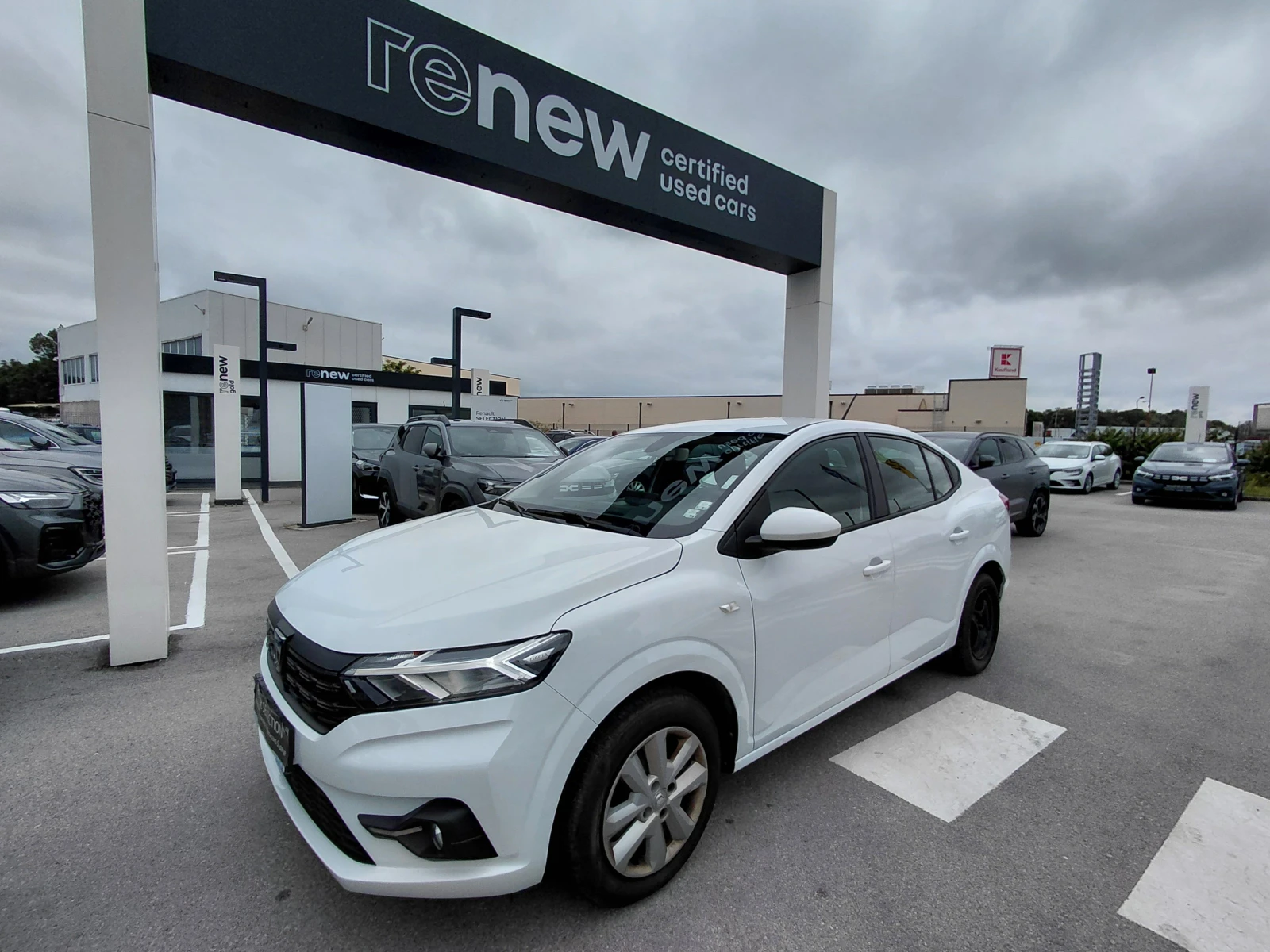 Dacia Logan TCe 100 к.с. /Comfort/Газ/Бензин | Auto.bg — изображение 1 Dacia Logan TCe 100 к.с. /Comfort/Газ/Бензин | Auto.bg — изображение 1