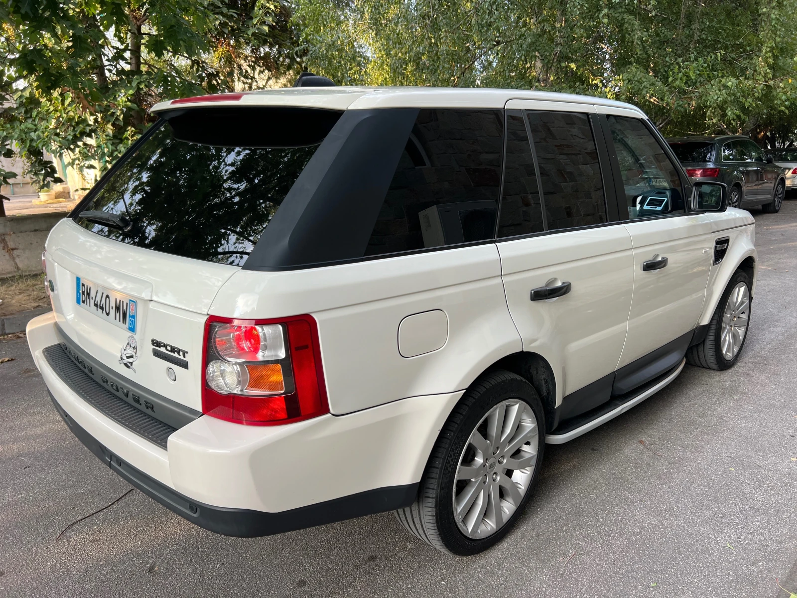 Land Rover Range Rover Sport 3.6 TDV8 SUPERCHARGER / NAVI - изображение 4 | Auto.bg Land Rover Range Rover Sport 3.6 TDV8 SUPERCHARGER / NAVI - изображение 4