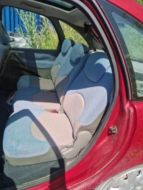 Citroen C4 Picasso undefined | Auto.bg — изображение 7 Citroen C4 Picasso undefined | Auto.bg — изображение 7