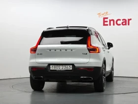 Volvo XC40 T4 R-DESIGN | Auto.bg — изображение 4 Volvo XC40 T4 R-DESIGN | Auto.bg — изображение 4