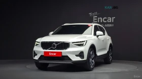 Volvo XC40 B4 Ultra Bright* КОЖА* НАВИ* ПАНО* 360 | Auto.bg — изображение 3 Volvo XC40 B4 Ultra Bright* КОЖА* НАВИ* ПАНО* 360 | Auto.bg — изображение 3