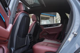 Porsche Cayenne TURBO / E-HYBRID / SPORT CHRONO / BOSE / HEAD-UP / | Auto.bg — изображение 16 Porsche Cayenne TURBO / E-HYBRID / SPORT CHRONO / BOSE / HEAD-UP / | Auto.bg — изображение 16