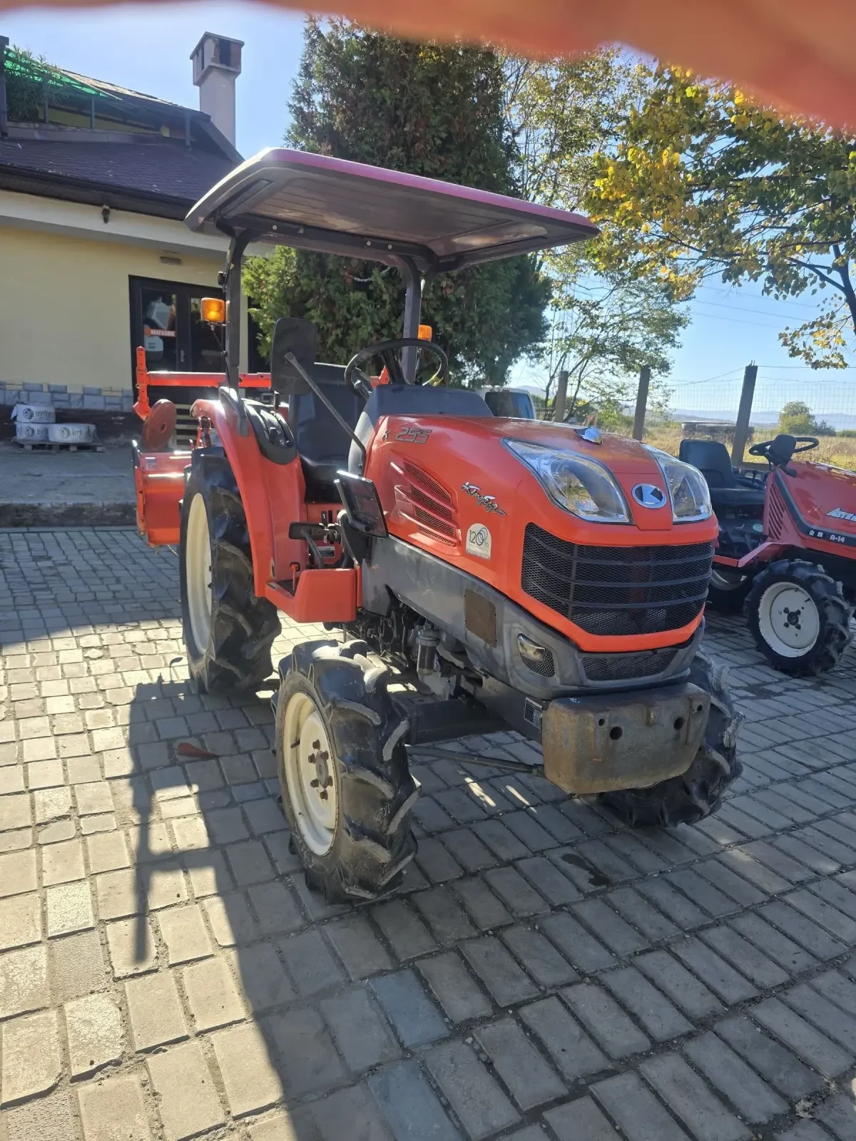 Трактор Kubota КТ 255 - изображение 2 | Auto.bg Трактор Kubota КТ 255 - изображение 2
