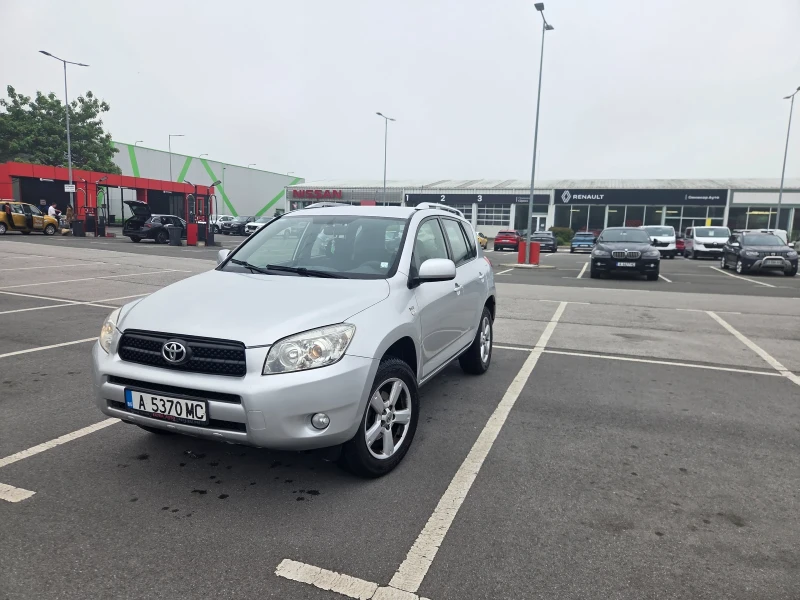 Toyota Rav4 2.2 d4d - 4400 € / 8605.65 лв. - 33401980 1 | Car24.bg Toyota Rav4 2.2 d4d - 4400 € / 8605.65 лв. - 33401980 1