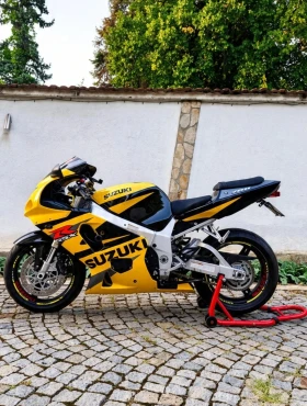 Suzuki Gsxr 750 | Auto.bg — изображение 2 Suzuki Gsxr 750 | Auto.bg — изображение 2
