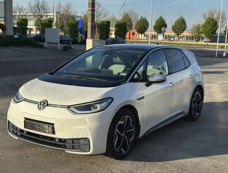 VW ID.3 Pro 1st Edition 2020 - 13300 € / 26012.54 лв. - 81970584 1 | Car24.bg VW ID.3 Pro 1st Edition 2020 - 13300 € / 26012.54 лв. - 81970584 1