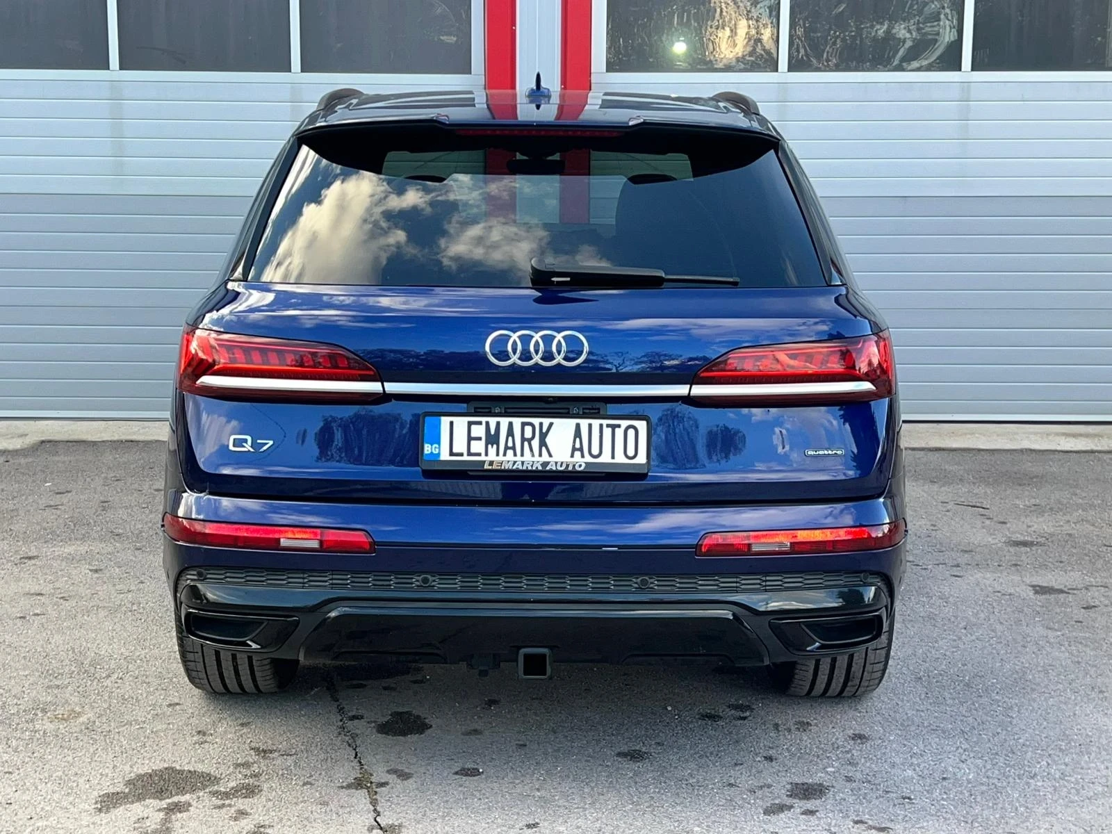Audi Q7 55TFSI S-LINE PROGRESSIV QUATTRO 360KAMERA PANORAM - изображение 10 | Auto.bg Audi Q7 55TFSI S-LINE PROGRESSIV QUATTRO 360KAMERA PANORAM - изображение 10