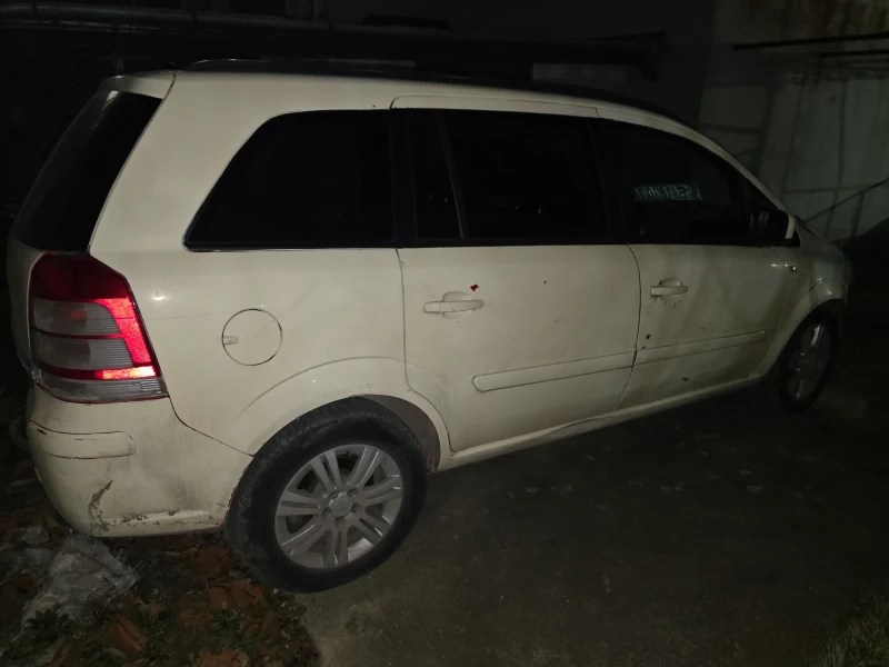 Opel Zafira B - 1500 € / 2933.74 лв. - 80236588 1 | Car24.bg Opel Zafira B - 1500 € / 2933.74 лв. - 80236588 1