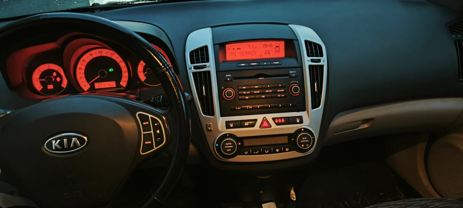 Kia Ceed 2.0 CRDI 140ks - изображение 3 | Auto.bg Kia Ceed 2.0 CRDI 140ks - изображение 3