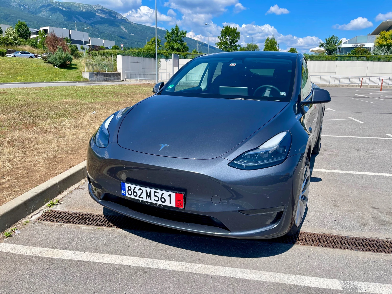 Tesla Model Y Европейска LongRange 4x4 | Auto.bg — изображение 1 Tesla Model Y Европейска LongRange 4x4 | Auto.bg — изображение 1