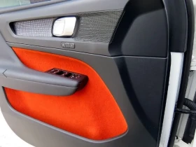 Volvo XC40 T4 R-Design | Auto.bg — изображение 11 Volvo XC40 T4 R-Design | Auto.bg — изображение 11