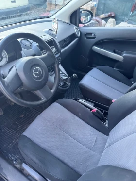 Mazda 2 Нов внос/Реален пробег/Нови зимни гуми - 1500 € - 82655431 8 | Car24.bg Mazda 2 Нов внос/Реален пробег/Нови зимни гуми - 1500 € - 82655431 8