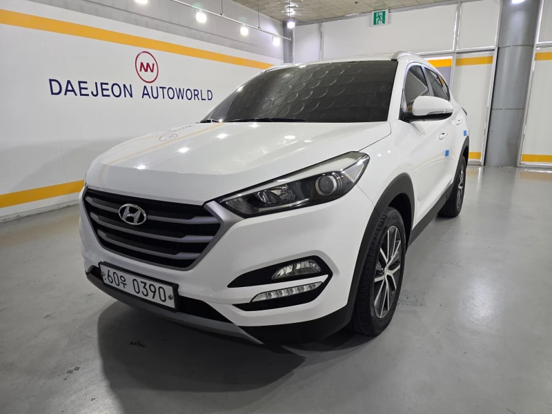 Hyundai Tucson 2.0 Modern* ПОДГРЕВ ВОЛАН* КРАЙНА ЦЕНА - 14899 € - 52488905 1 | Car24.bg Hyundai Tucson 2.0 Modern* ПОДГРЕВ ВОЛАН* КРАЙНА ЦЕНА - 14899 € - 52488905 1