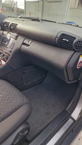 Mercedes-Benz C 220 Facelift - 4200 € / 8214.49 лв. - 54619575 14 | Car24.bg Mercedes-Benz C 220 Facelift - 4200 € / 8214.49 лв. - 54619575 14