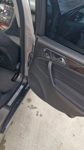 Mercedes-Benz C 220 Facelift - 4200 € / 8214.49 лв. - 54619575 13 | Car24.bg Mercedes-Benz C 220 Facelift - 4200 € / 8214.49 лв. - 54619575 13