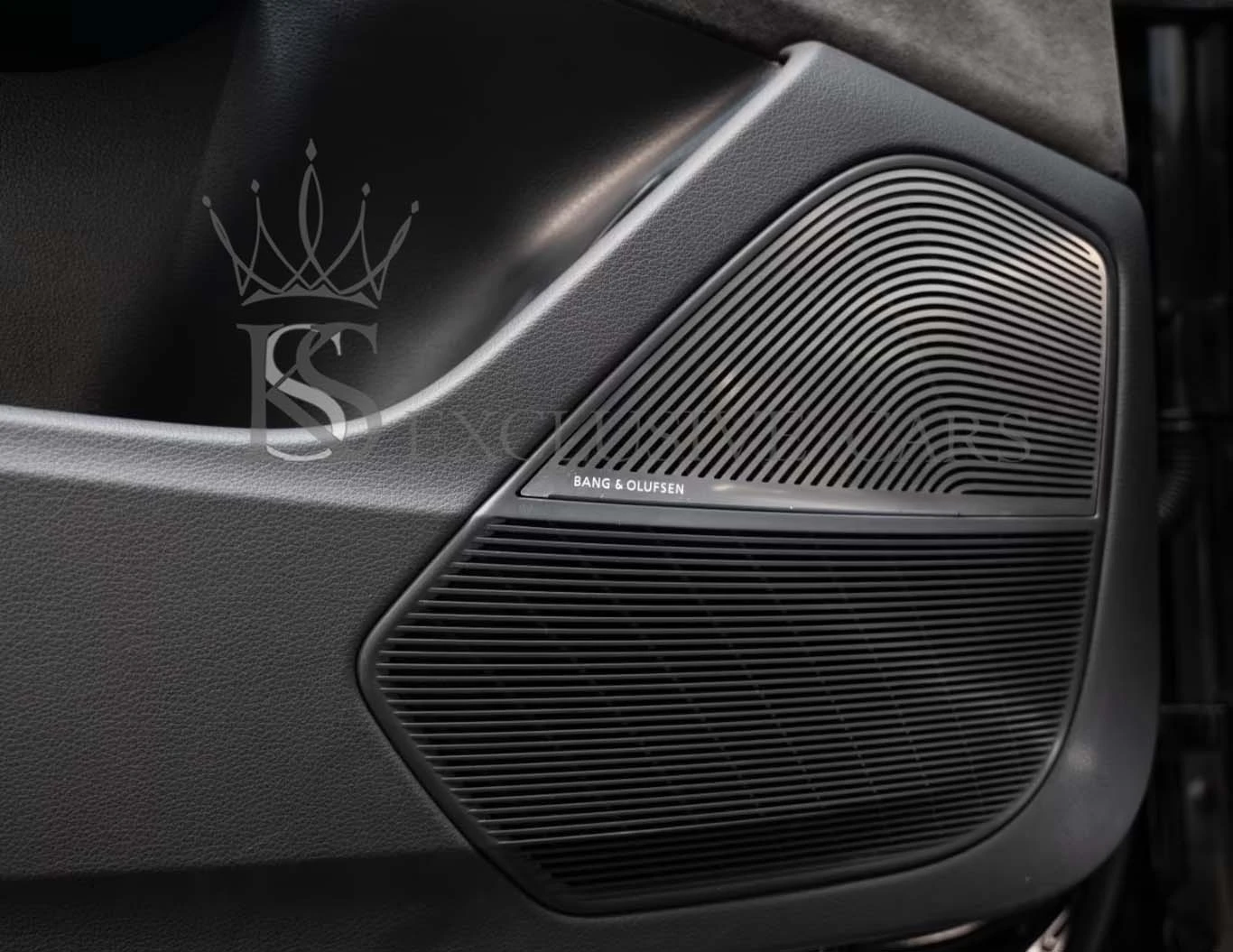 Audi SQ8 * B&O * MATRIX * PANORAMA* CARBON* HUD* ВАКУУМ*  - изображение 6 | Auto.bg Audi SQ8 * B&O * MATRIX * PANORAMA* CARBON* HUD* ВАКУУМ*  - изображение 6