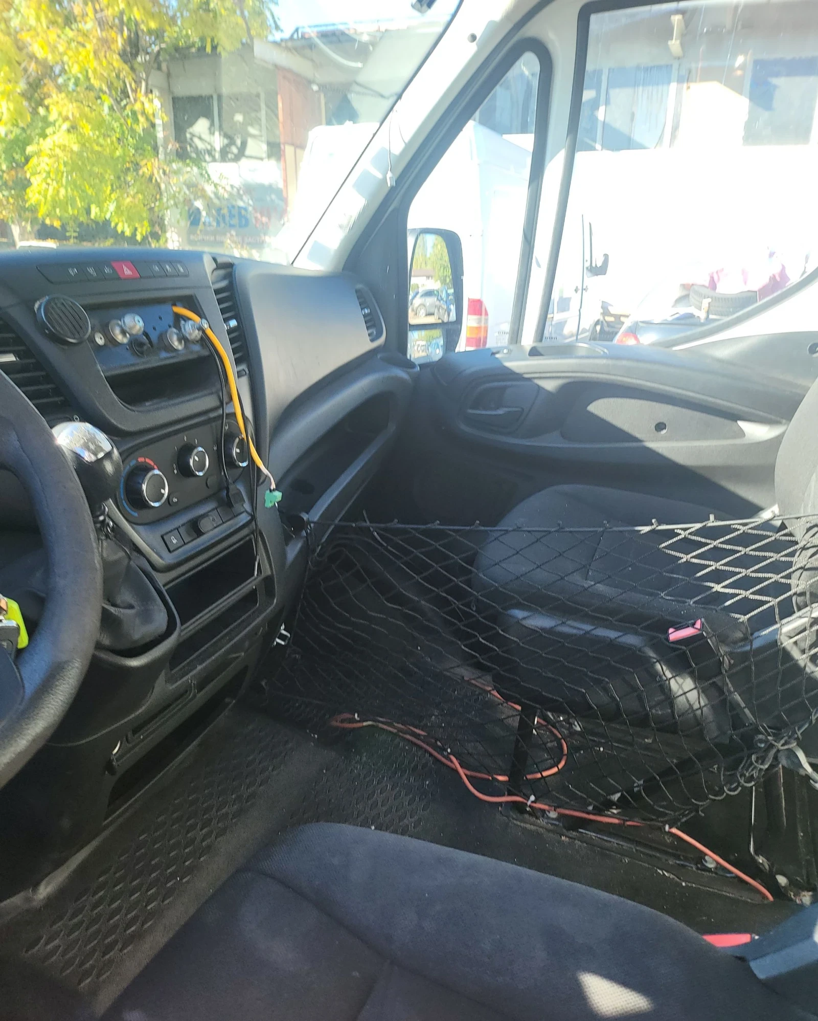 Iveco 35c13 Хладилен за сладолед-40  - изображение 4 | Auto.bg Iveco 35c13 Хладилен за сладолед-40  - изображение 4