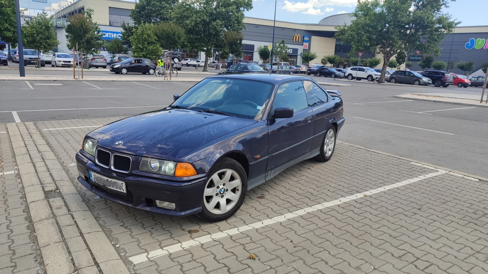 BMW 318 is | Auto.bg — изображение 1 BMW 318 is | Auto.bg — изображение 1