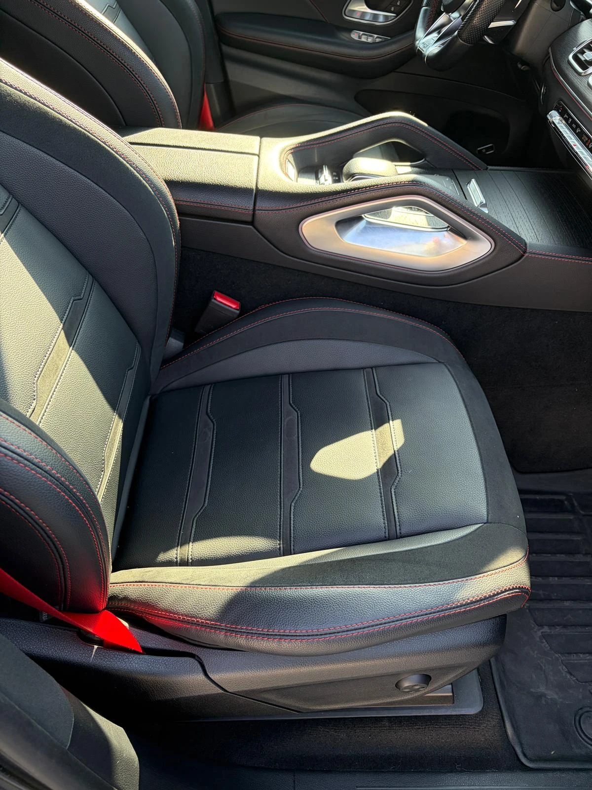 Mercedes-Benz GLE 53 4MATIC  - изображение 10 | Auto.bg Mercedes-Benz GLE 53 4MATIC  - изображение 10