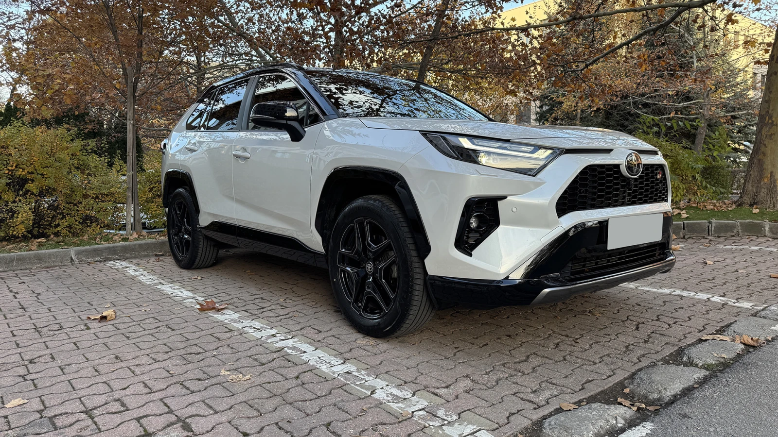 Toyota Rav4 2.5 GR SPORT AWD, НАЛИЧНА с преглед от ТМ АУТО - изображение 9 | Auto.bg Toyota Rav4 2.5 GR SPORT AWD, НАЛИЧНА с преглед от ТМ АУТО - изображение 9