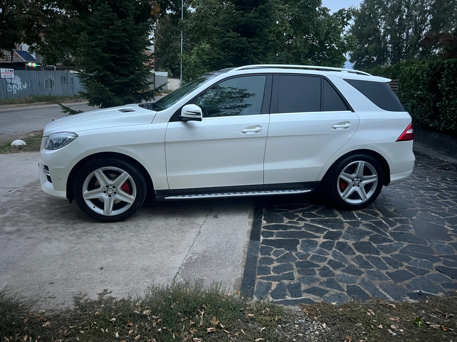 Mercedes-Benz ML 350 AMG Paket - изображение 7 | Auto.bg Mercedes-Benz ML 350 AMG Paket - изображение 7
