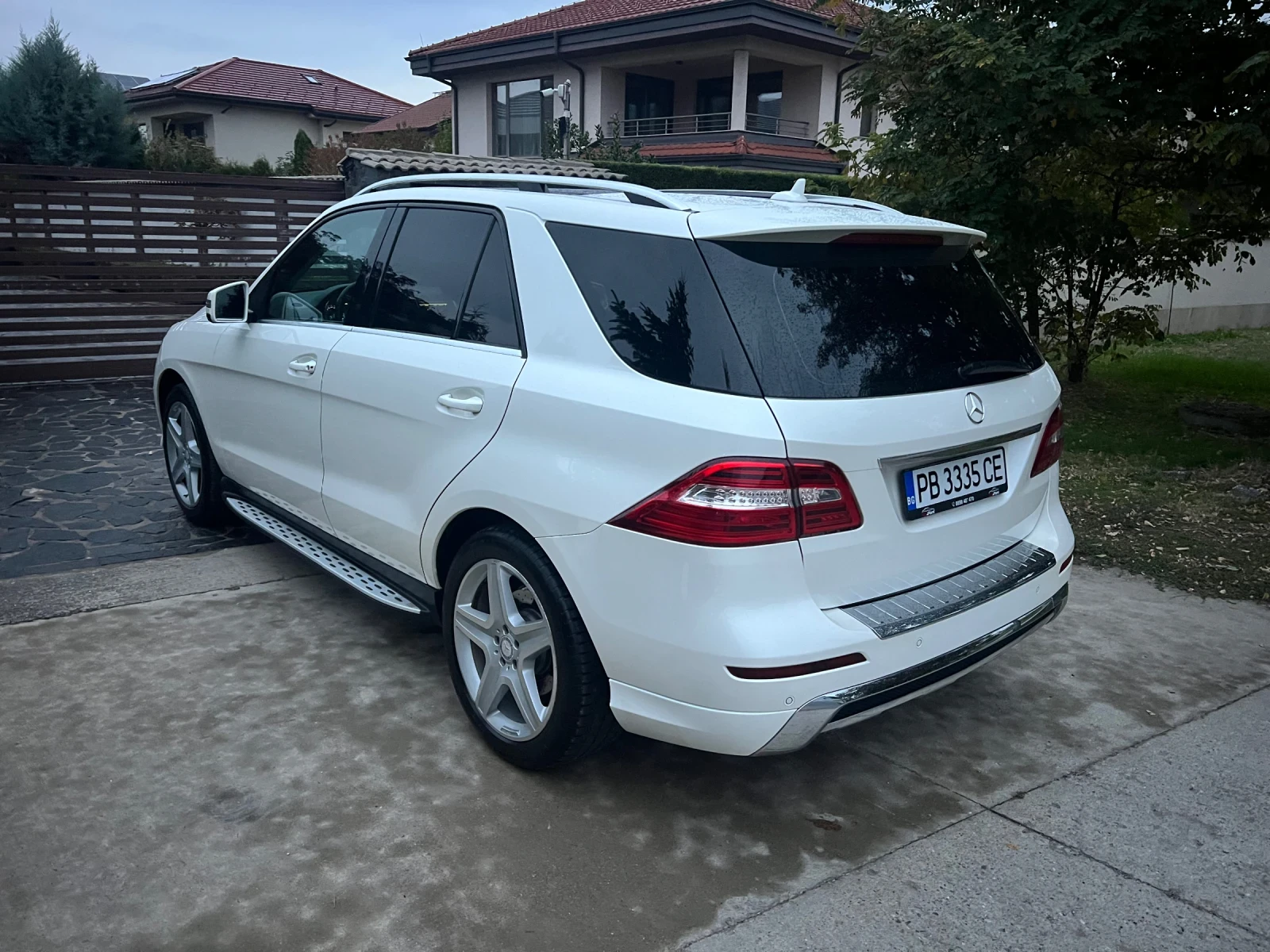 Mercedes-Benz ML 350 AMG Paket - изображение 5 | Auto.bg Mercedes-Benz ML 350 AMG Paket - изображение 5