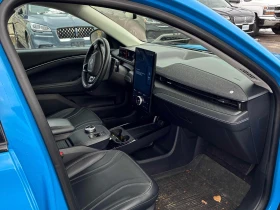 Ford Mustang Mach-E PREMIUM CARFAX АВТО КРЕДИТ - 41950 лв. / 21448.69 € - 85831947 11 | Car24.bg Ford Mustang Mach-E PREMIUM CARFAX АВТО КРЕДИТ - 41950 лв. / 21448.69 € - 85831947 11